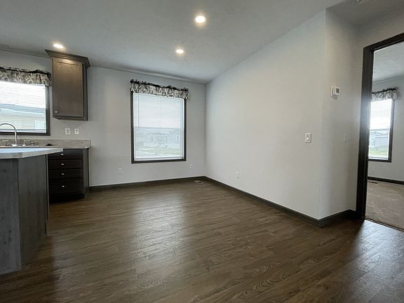 5th image of 7204 E Grand River Ave #448