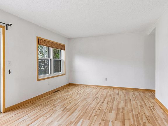 5th image of 244 3rd Ave NE