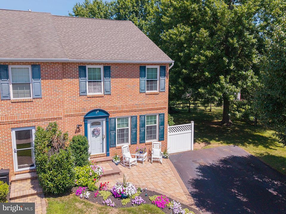 1st image of 118 Abbey Ln