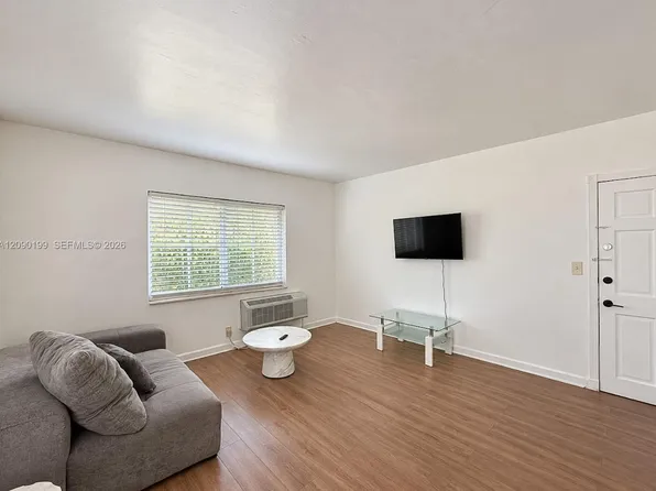 8011 Abbott Ave, Miami Beach, FL