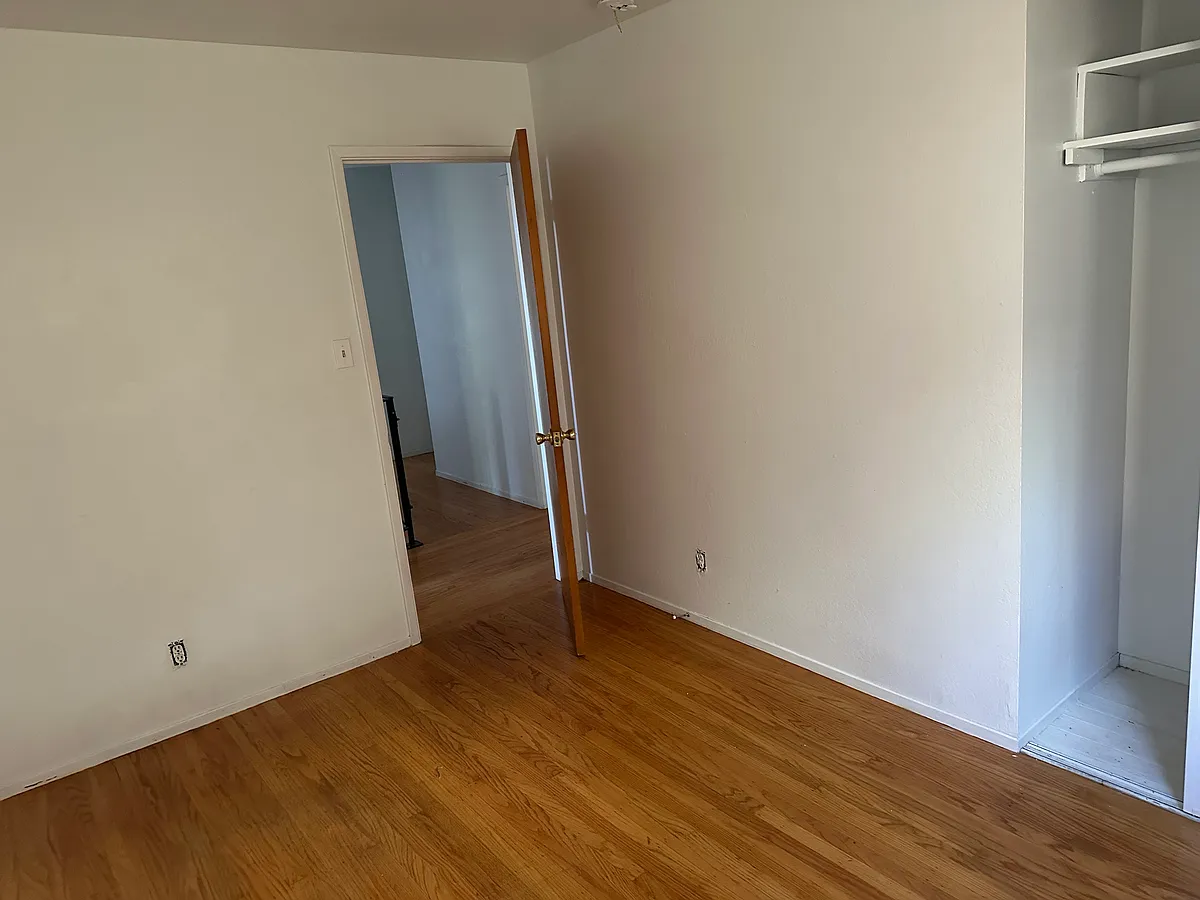 Building Photo - 2434 Mira Vista Dr