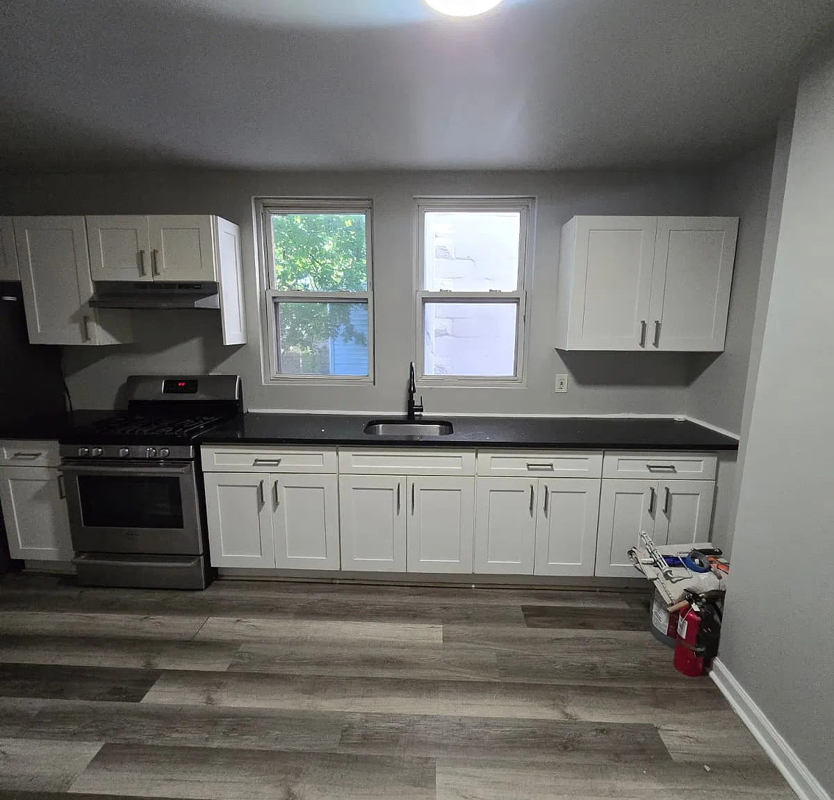 3 bed, $2,500 — Photo 2