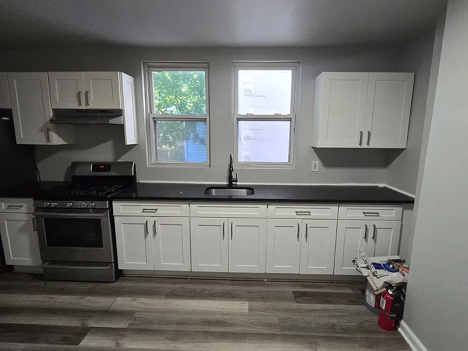 116 Bostwick Ave #1A