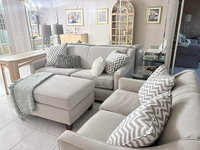 2 bed, 2.0 bath, 1100 sqft, $1,900 — Photo 3