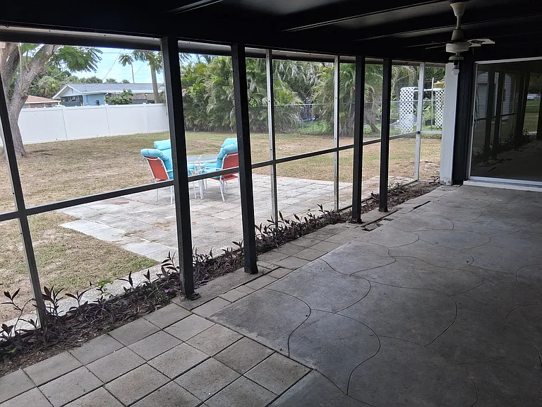 318 Azalea Ave — Photo 12