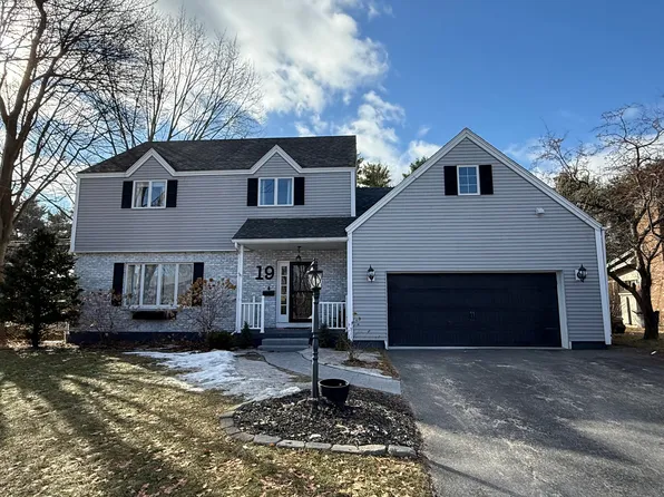 19 Trafalgar Dr, Plattsburgh, NY 12901