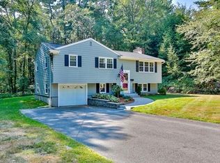15 Susan Dr, North Reading, MA 01864