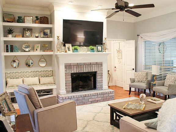 2nd image of 13240 Carriage Cir