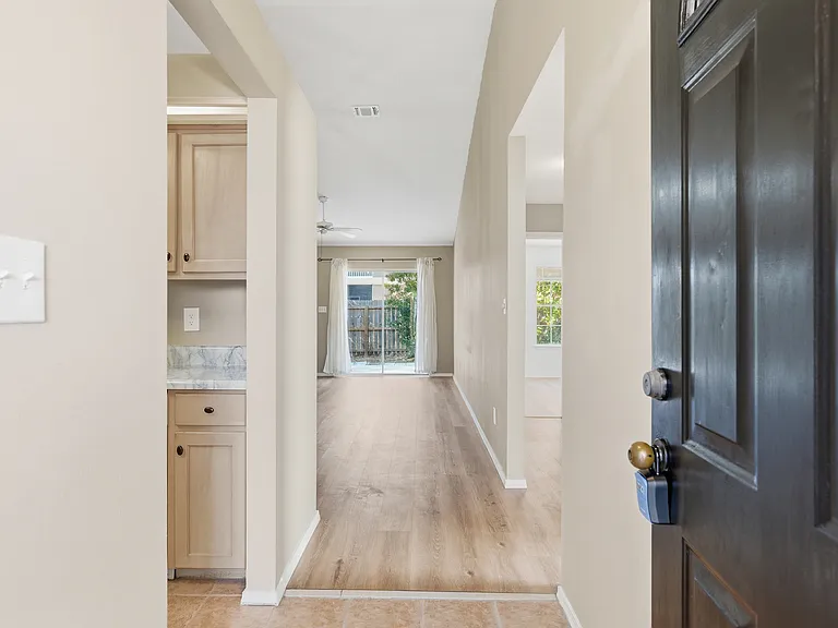 147 Mirabelle Cir — Photo 12