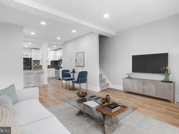 6247 N Woodstock St, Philadelphia, PA 19138