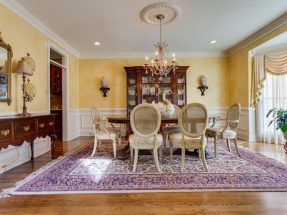 5th image of 10625 Lakecove Way