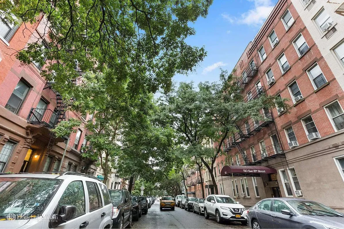 305 East 83rd Street #3D in Yorkville, Manhattan | StreetEasy 305 East 83rd Street #3D in Yorkville, Manhattan | StreetEasy