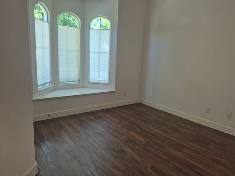 1700 Charm Way — Photo 14