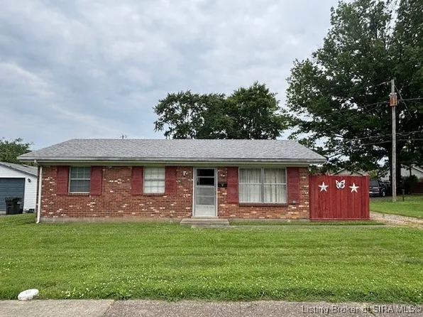 1005 E Chestnut Street, Jeffersonville, IN 47130