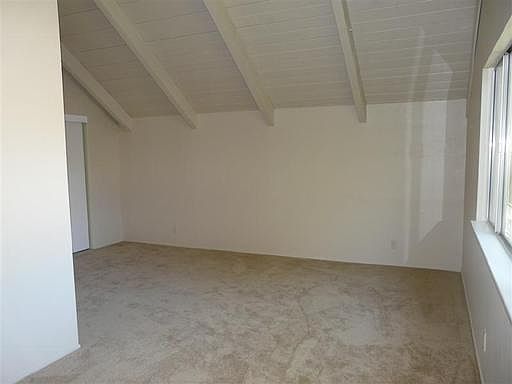 5th image of 260 Pine Wood Ln