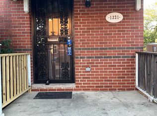1321 Ogden St, Philadelphia, PA 19123