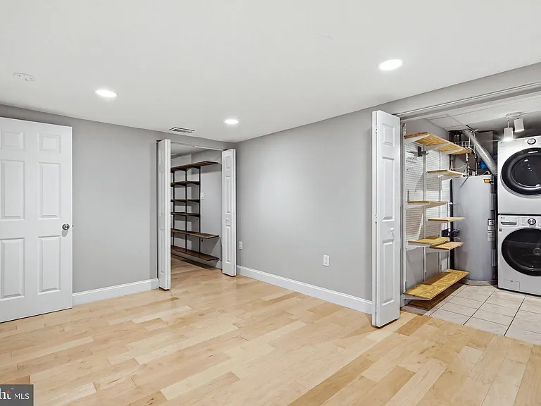 11092 Saffold Way — Photo 26