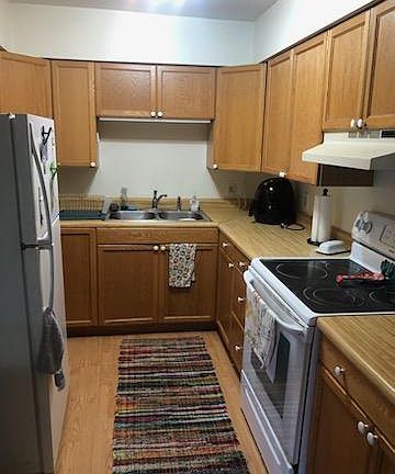 2nd image of 616 E Colfax Ave #2