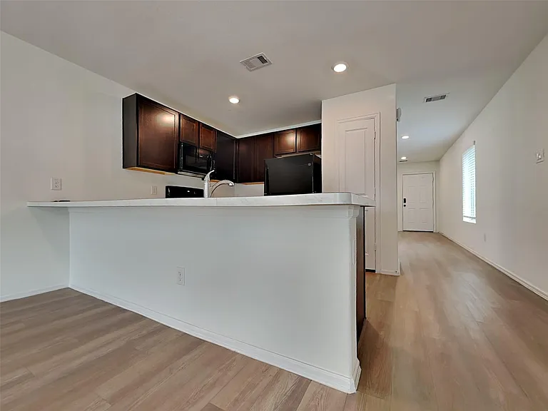 26815 Wilderye Cove Ln — Photo 4