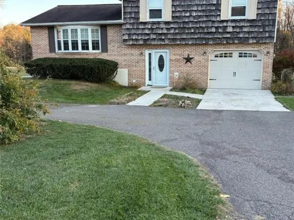 1020 E Main St, Weatherly, PA 18255