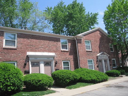 1st image of 5916 Maplewood Dr