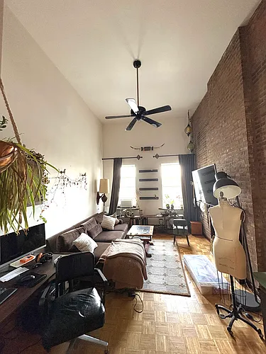 751 Manhattan Ave #4R Photo 1