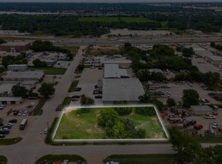 5200 Saunders Rd, Fort Worth, TX 76119