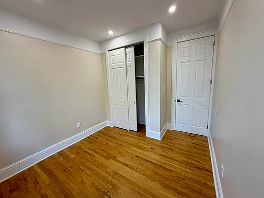 Bedroom, photo 3