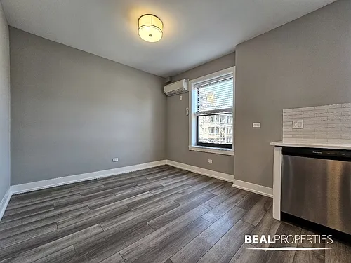 3943.5 N Janssen Ave #E2 Photo 1 3943.5 N Janssen Ave #E2 Photo 1