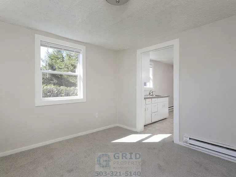 7537 SE 51st Ave — Photo 1
