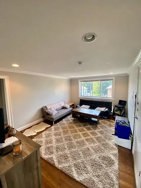 2 bed, 700 sqft, $2,595 — Photo 4