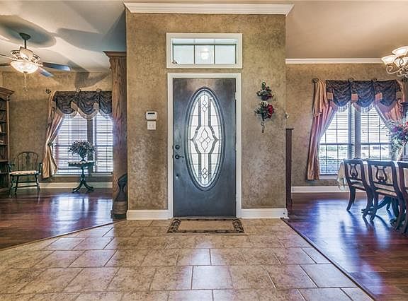 4th image of 122 Alexander Ln