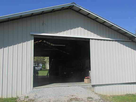 3rd image of 75 Snell Rd