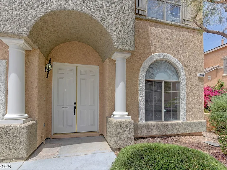 5862 Bluthe Bridge Ave — Photo 3