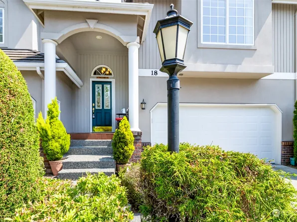 8221 53rd Avenue W #18D, Mukilteo, WA 98275