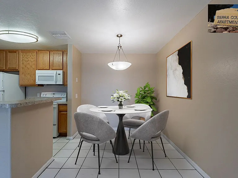 The Vistas at Sierra Court — Photo 11