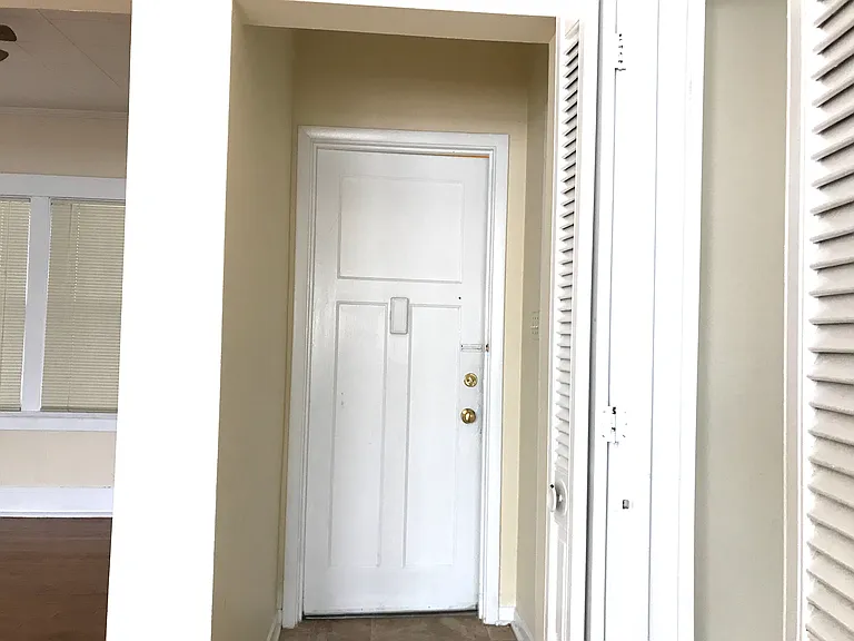 4215 Grand Ave #202 — Photo 3