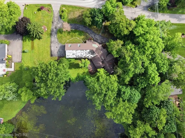 25310 Canterbury Rd, Franklin, MI 48025