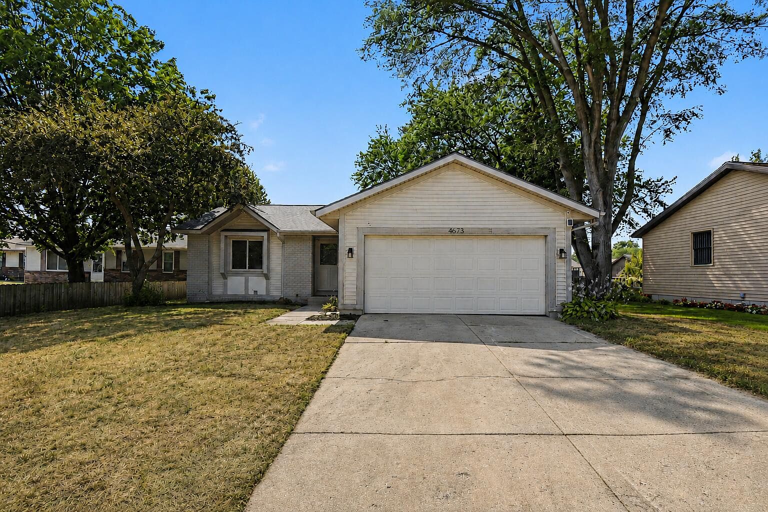 4673 Flying Eagle Dr SE, Kentwood, MI 49548 | Zillow