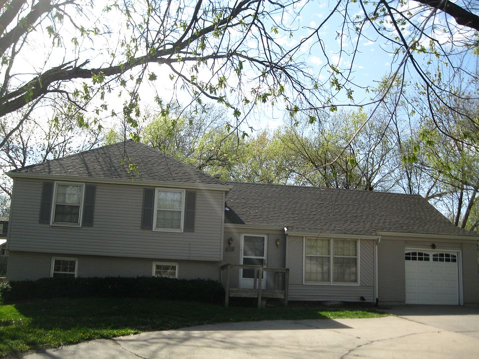 1st image of 9508 Foster St