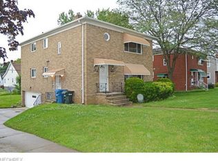 2926 Snow Rd, Parma, OH 44134