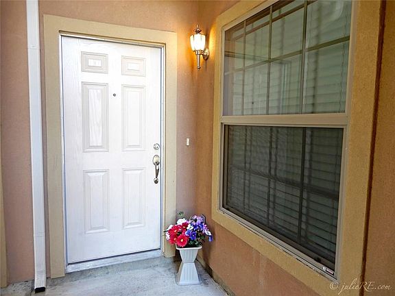 2nd image of 1525 Cozy Dr