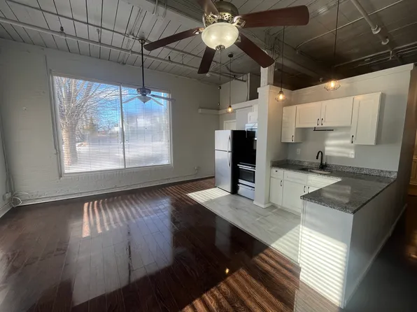 212 Dartmouth St Unit 1, Pawtucket, RI 02860