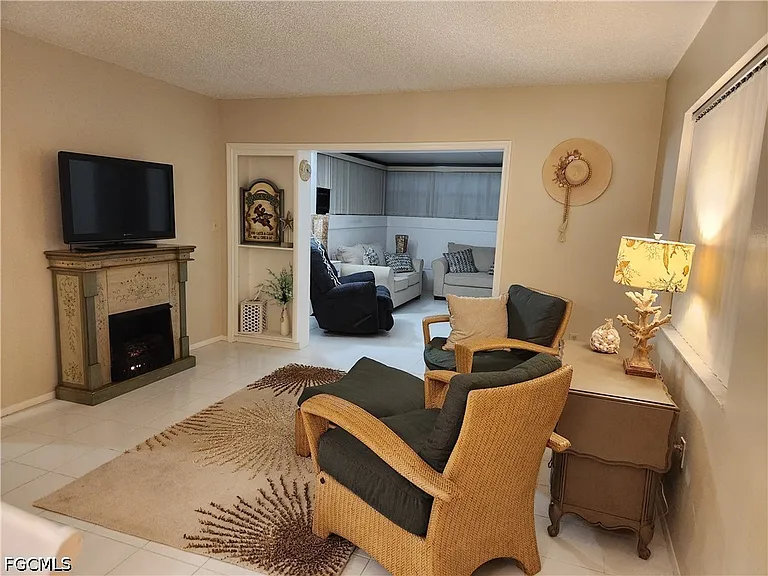 1064 Villa Dr #C103 — Photo 6