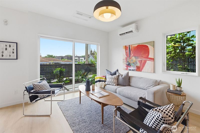 5th image of 4517 35th Avenue S #E