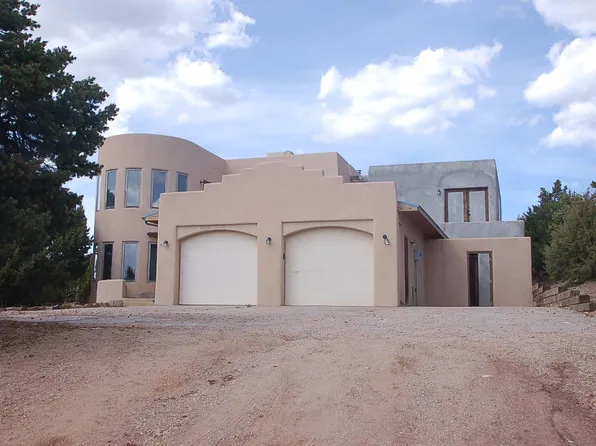 25 B Leal Rd, Santa Fe, NM 87505