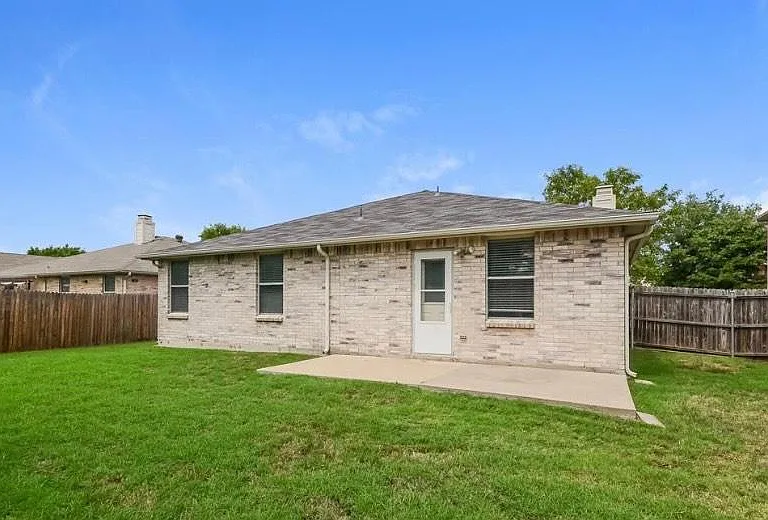1612 Fieldstone Dr — Photo 21