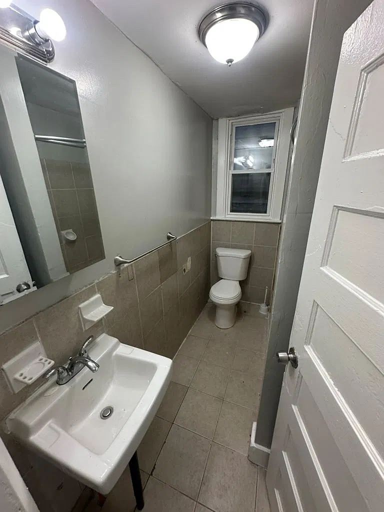 3 bed, $2,100 — Photo 3