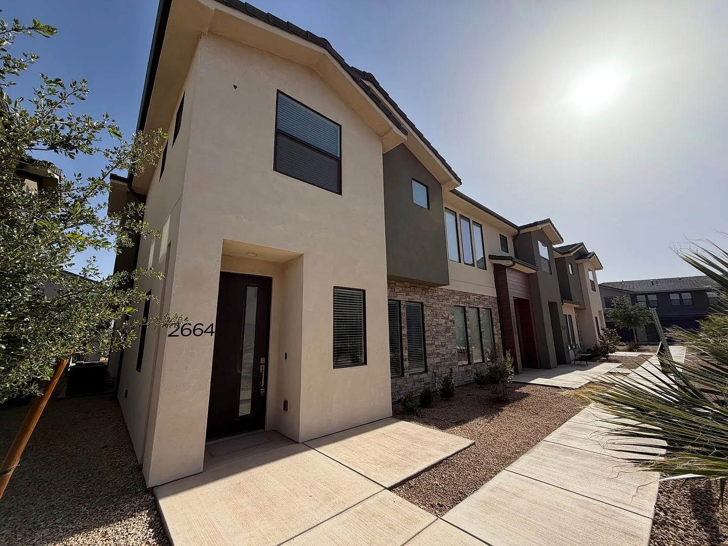 Darling Townhome For Rent! — Photo 2