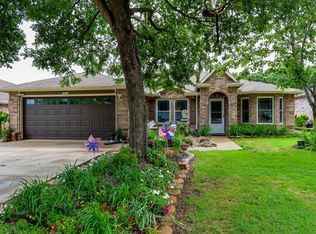 1014 Bainbridge Ln, Forney, TX 75126